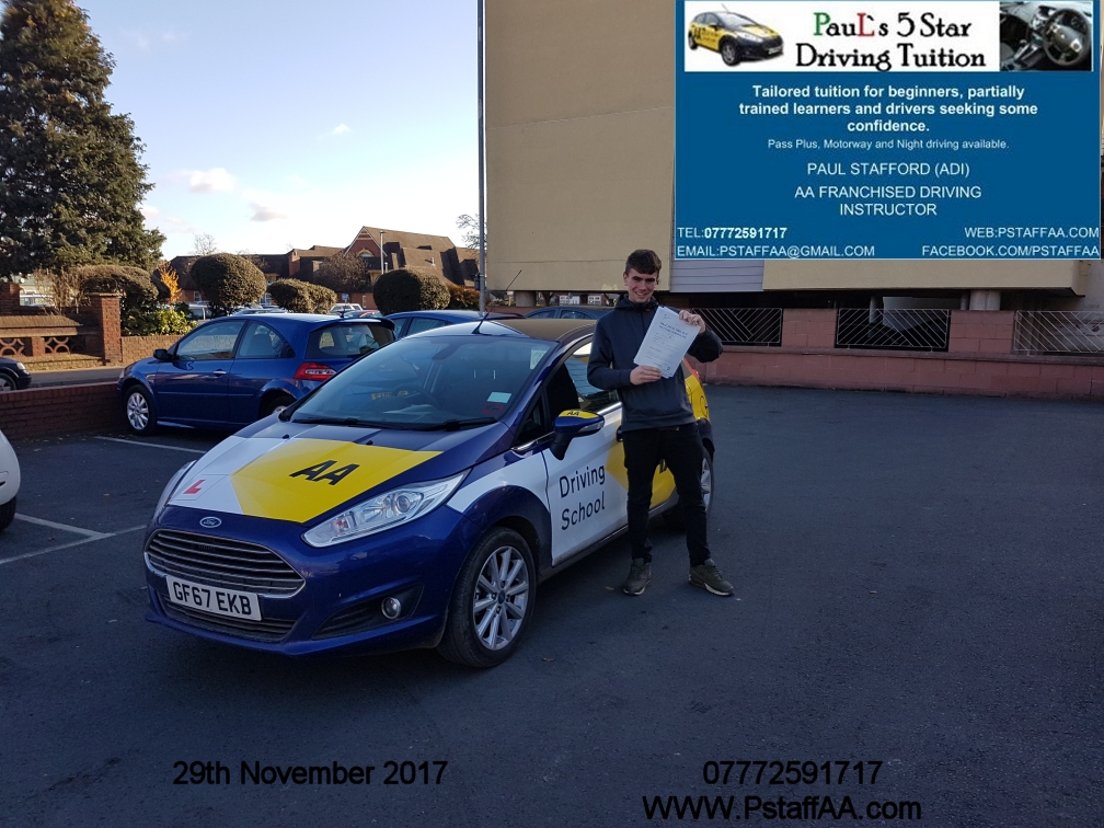 Extended Driving Test Pass Sam Mcarthy with Pauls 5 Star Driving Tuition